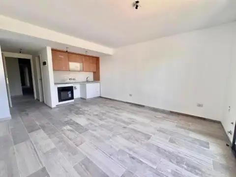Departamento en Alquiler en Ituzaingo Norte, $ 600.000