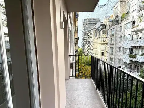 Departamento en Alquiler con 1 cocheras