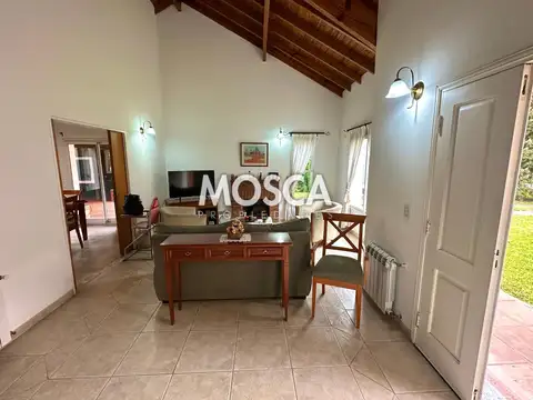 Casa en Venta con 6 cocheras