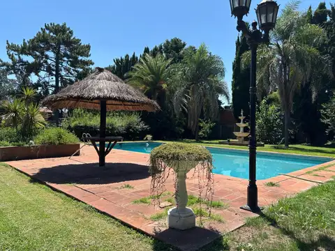 Casa quinta en Ezeiza GRAN LOTE de 5320m2