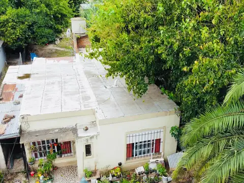 Casa 4 ambientes con 1 baño