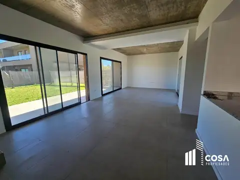 Casa en Venta en Funes, USD 230.000