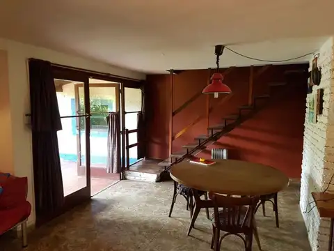 Casa 4 ambientes con 3 baños