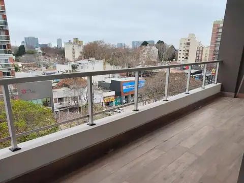 Venta  de Departamento en florida 3 Ambientes  6to piso frente con  Balcon, cochera, Sum y piscina