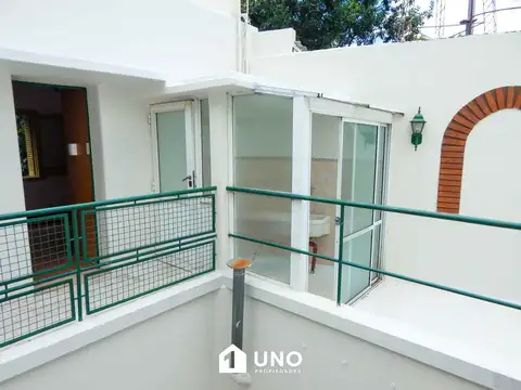 9 de Julio 2598 - Casa de 2 Dormitorios.