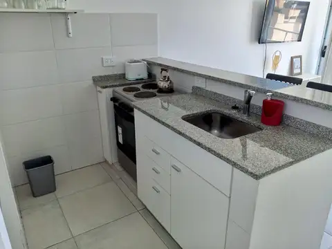 42 E/ 13 y 14 DEPARTAMENTO SEMIPISO 1 DORM SIN AMOBLAR