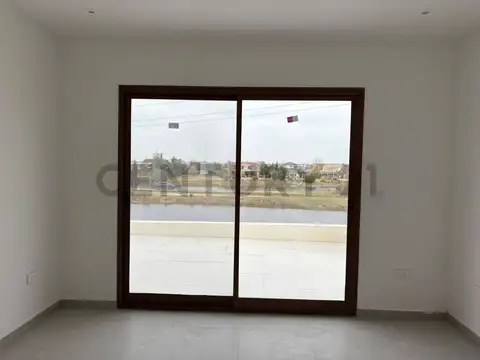 4500 , Piso 0