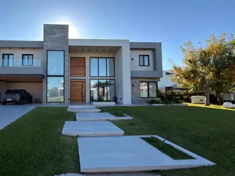 Casa en Venta Terralagos Canning | A la Laguna 