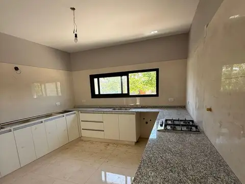 Casa en Venta en Carrodilla La Puntilla, USD 189.000