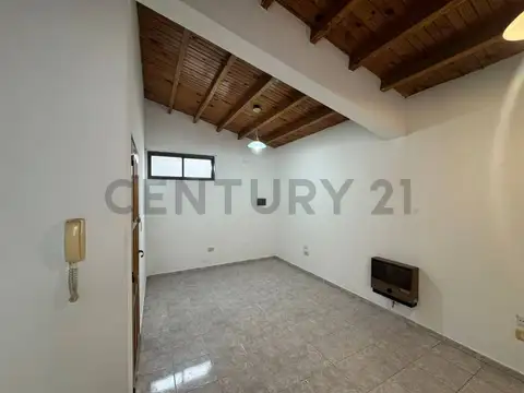 Departamento en Alquiler en Barrio Unimev, $ 550.000