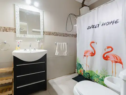 Venta de casa de 2 dormis patio y pileta Ibarlucea