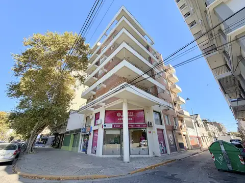 Departamento en Alquiler Rosario, Echesortu.