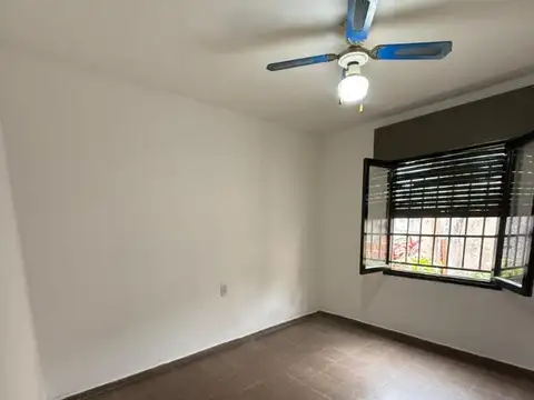 Departamento en Alquiler en San Vicente, $ 330.000