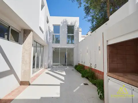 Depto Tipo Casa en Venta de 3 dormitorios