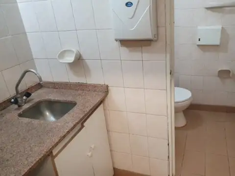 Oficina en Alquiler al Norte