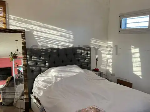 83 bis entre 133 y 134. Casa en Venta. Los Hornos, La Plata