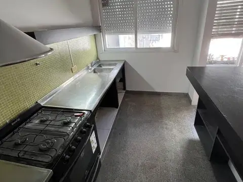 Departamento en Alquiler en La Lucila Vias / Libertador, USD 450