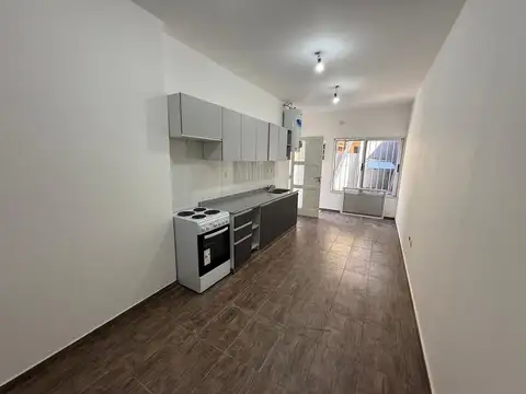 Depto Tipo Casa 3 ambientes con 2 baños