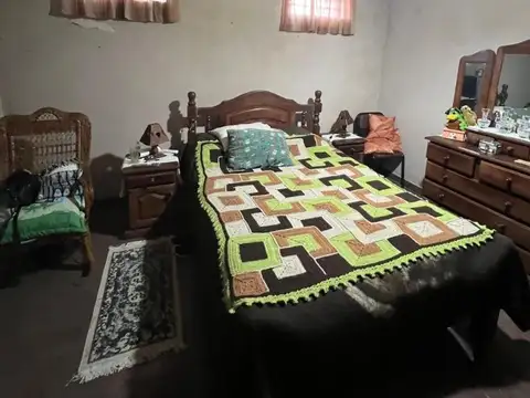 Casa en Venta con 4 cocheras