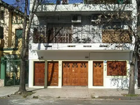 PH - Colegiales sin expensas de  5 Ambientes con Cochera y gran Terraza