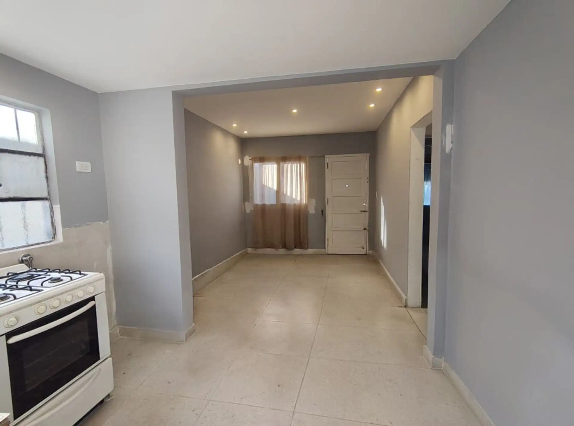 VENTA Casa tipo PH 2 amb al frente Villa Primera
