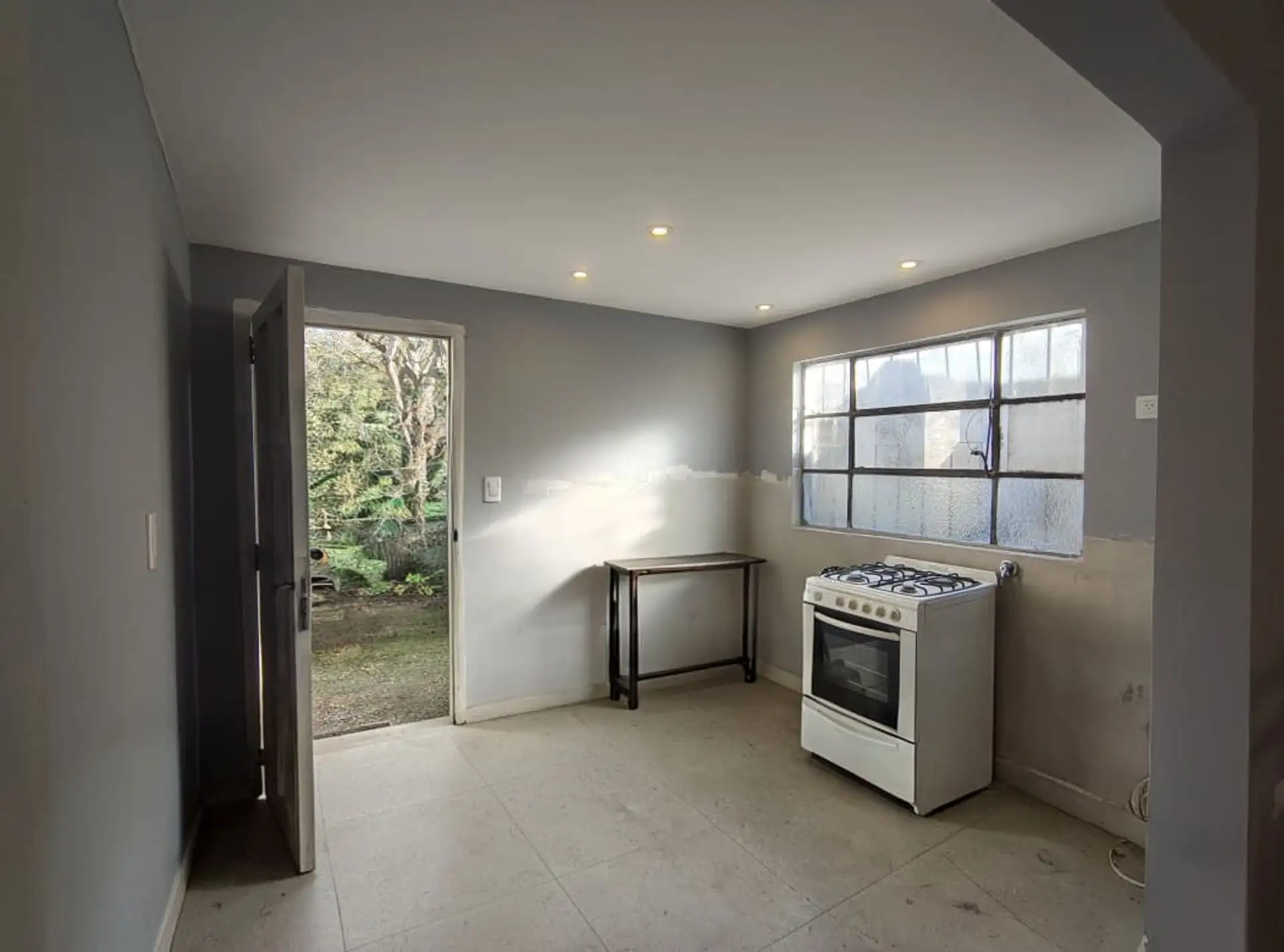 VENTA Casa tipo PH 2 amb al frente Villa Primera