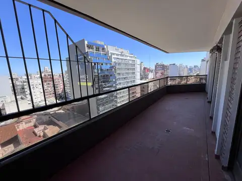 Venta Departamento 4 ambientes con dependencia y Quincho en Nuñez
