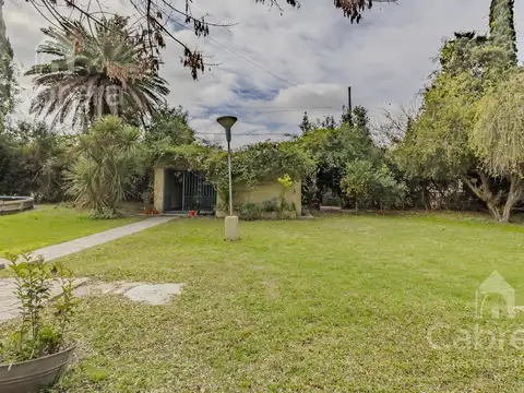 Casa 6 ambientes con 3 baños