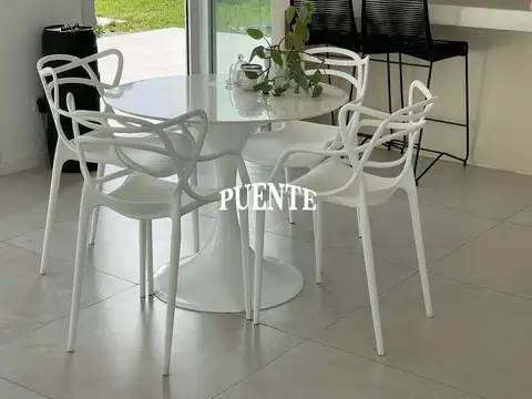 Casa en Venta al Este