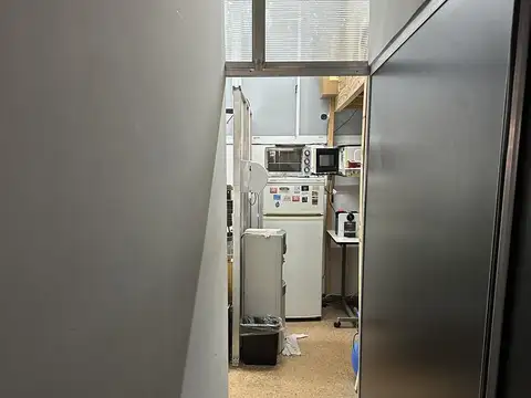 Local en Venta en Olivos, USD 165.000