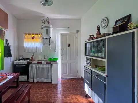 VENTA DE CASA 3 AMB CON PARQUE, P. PEÑA.