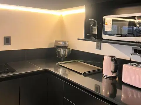 Casa 7 ambientes con 4 baños