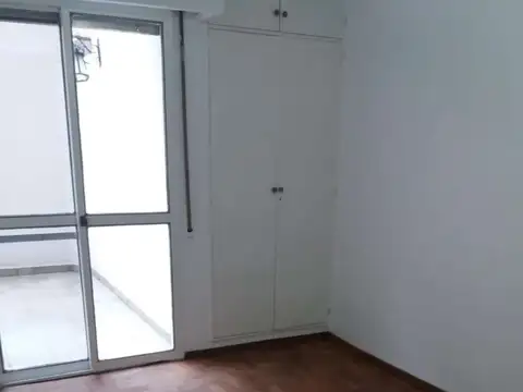 Leandro N. Alem 1300, Piso PB