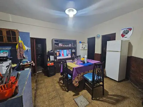 Venta casa con lote en Florecio Varela