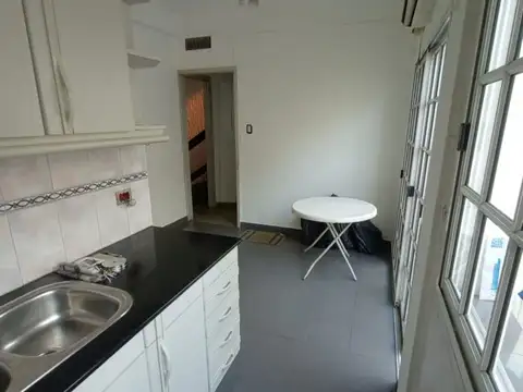 Depto Tipo Casa en Alquiler en Caseros, $ 1.200.000
