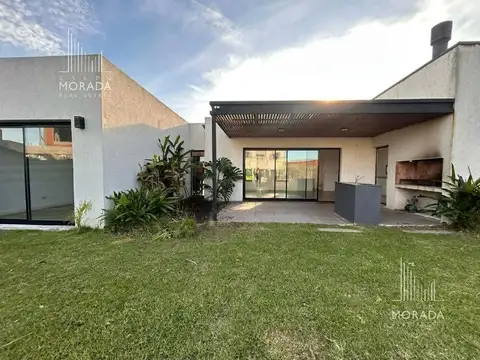 Casa en Venta en Santo Tomas, USD 181.000