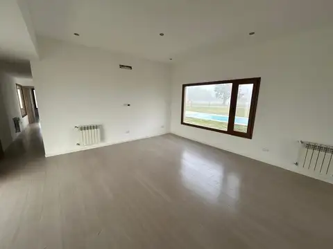 Casa en Alquiler de 3 dormitorios