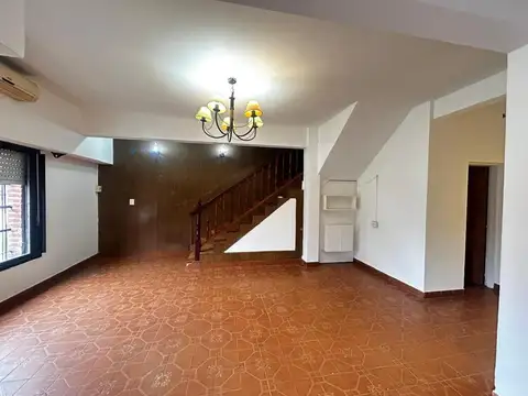 Casa en Alquiler 50 años