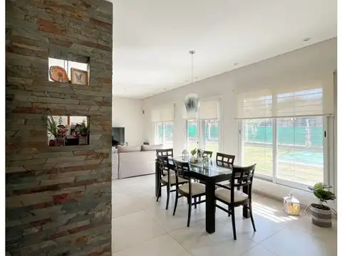 Venta Casa en Roldan barrio ‘’Los Aromos’’