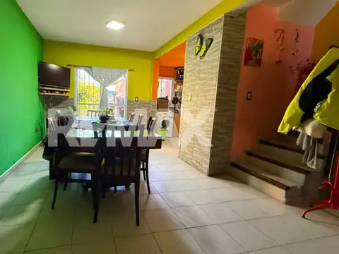 Casa 6 ambientes con 1 baño