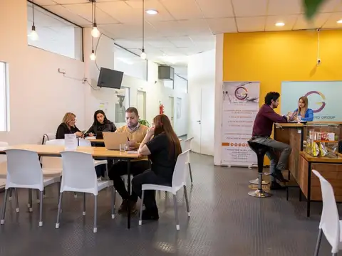 Oficina en Alquiler al Norte