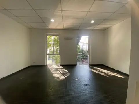 Oficina en Alquiler en Monserrat, $ 1.500.000