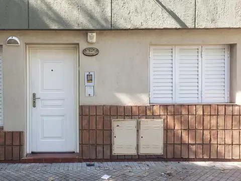 Casa - Rosario- VENTA-  ALQUILER-CASTELLANOS AL 300