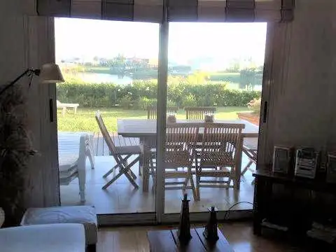 Departamento 3 ambientes con jardín, cochera , Portezuelo - Nordelta