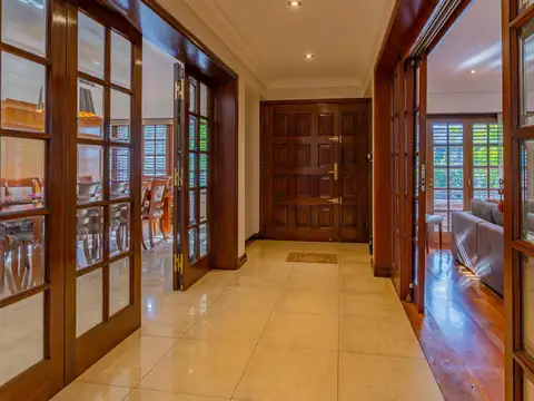Casa en Alquiler de 5 dormitorios