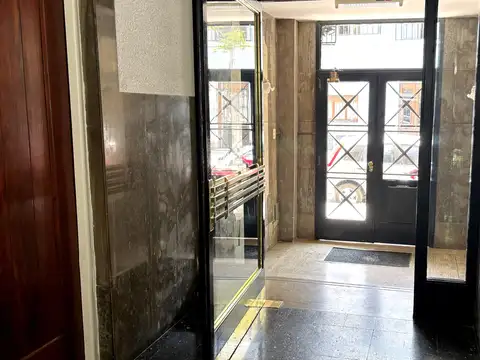 Uspallata 700, Piso PB