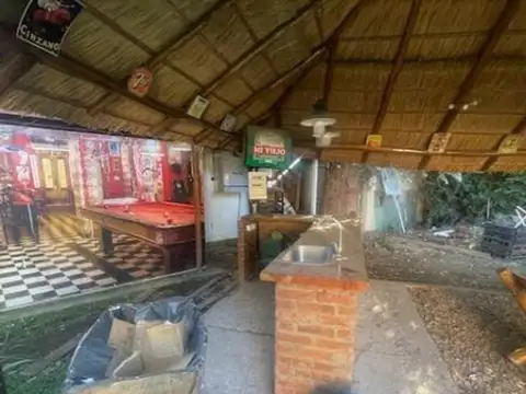 Casa en Venta con 3 cocheras