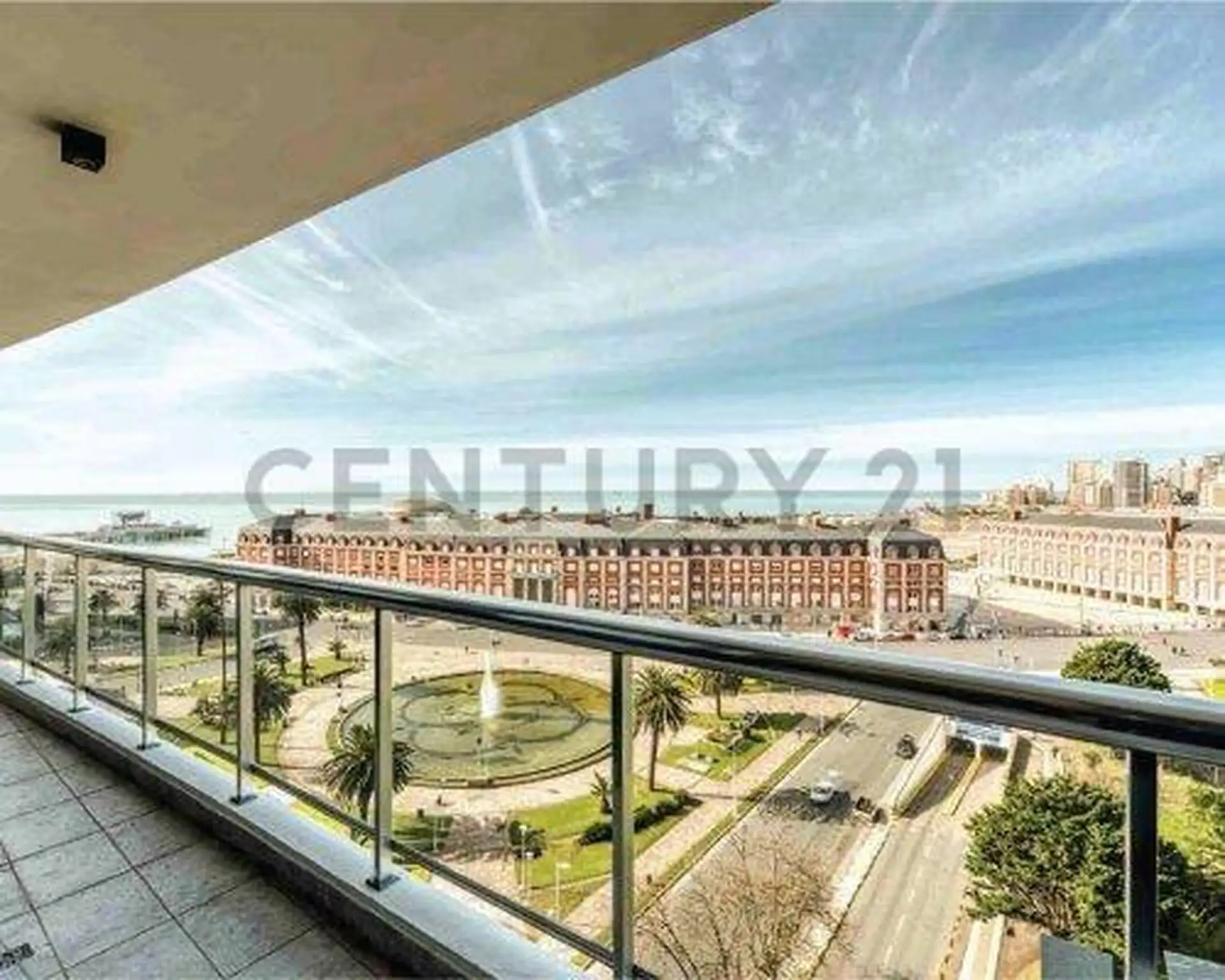 Depto 2 amb, 57m² con balcón y vista al mar — Plaza Colón