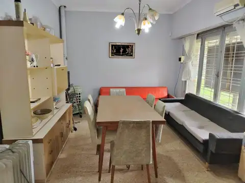 Venta casa 3 ambientes cochera parque APTO CREDITO