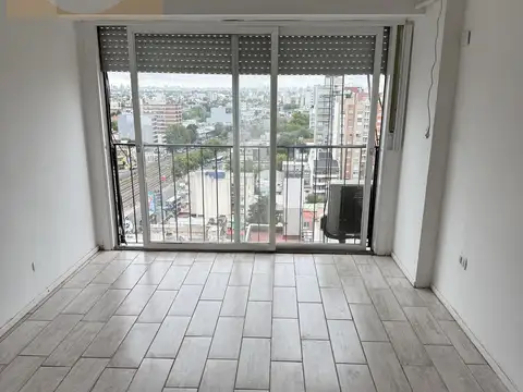 Rivadavia, Av. al 13.800